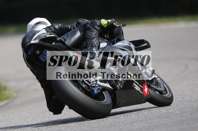 /24 08.06.2025 TZ Motorsport ADR/Gruppe gelb/backside